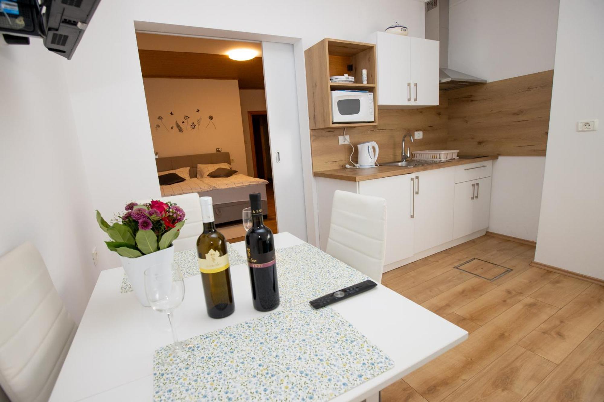 Guesthouse Sanabor Постойна Экстерьер фото