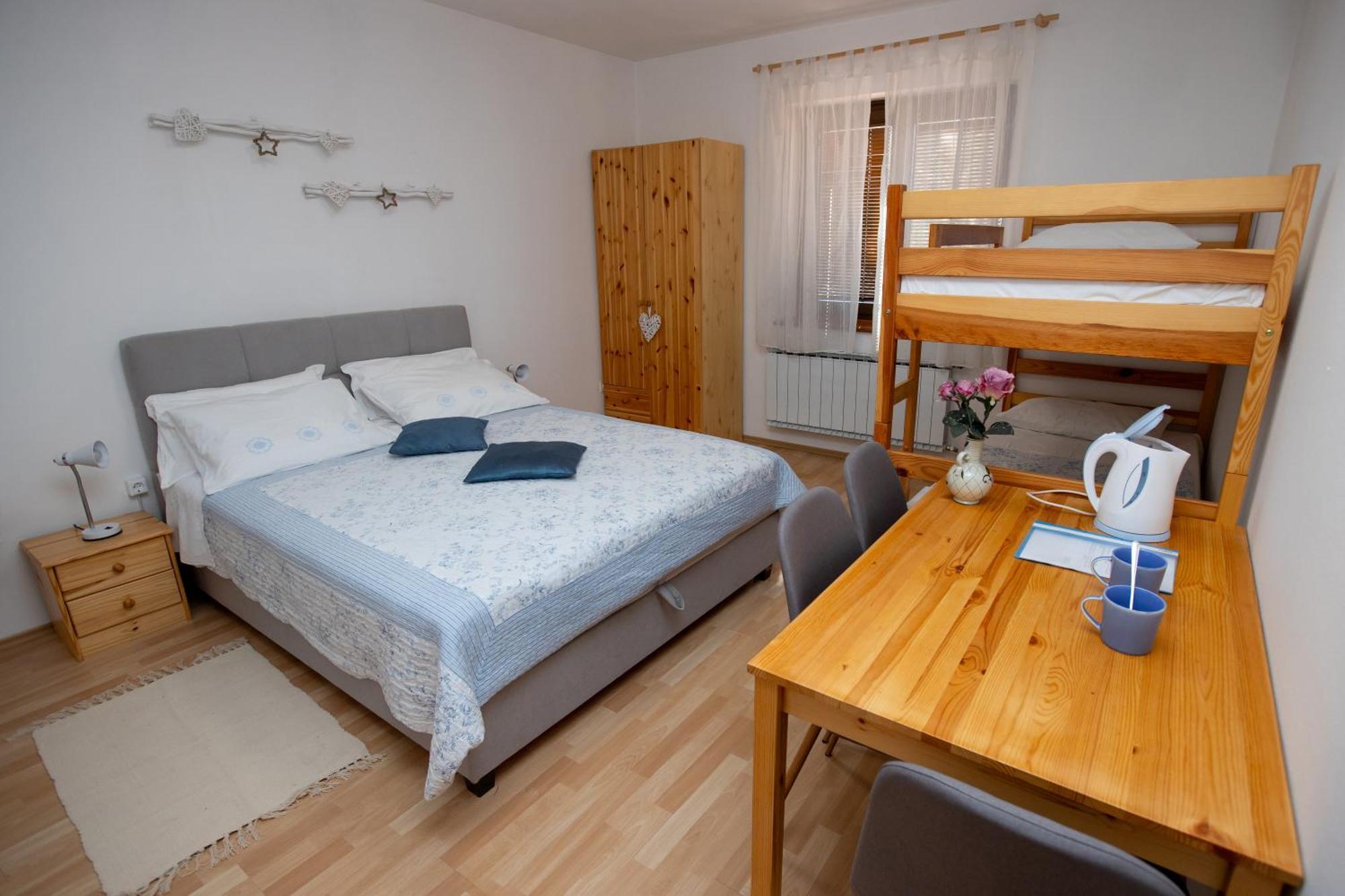 Guesthouse Sanabor Постойна Экстерьер фото