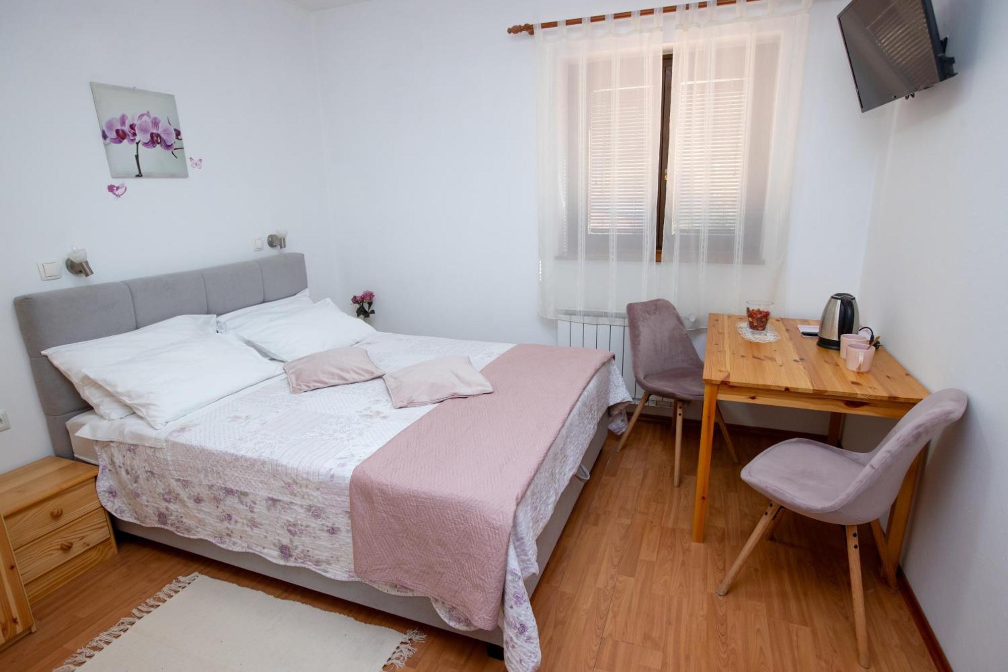 Guesthouse Sanabor Постойна Экстерьер фото